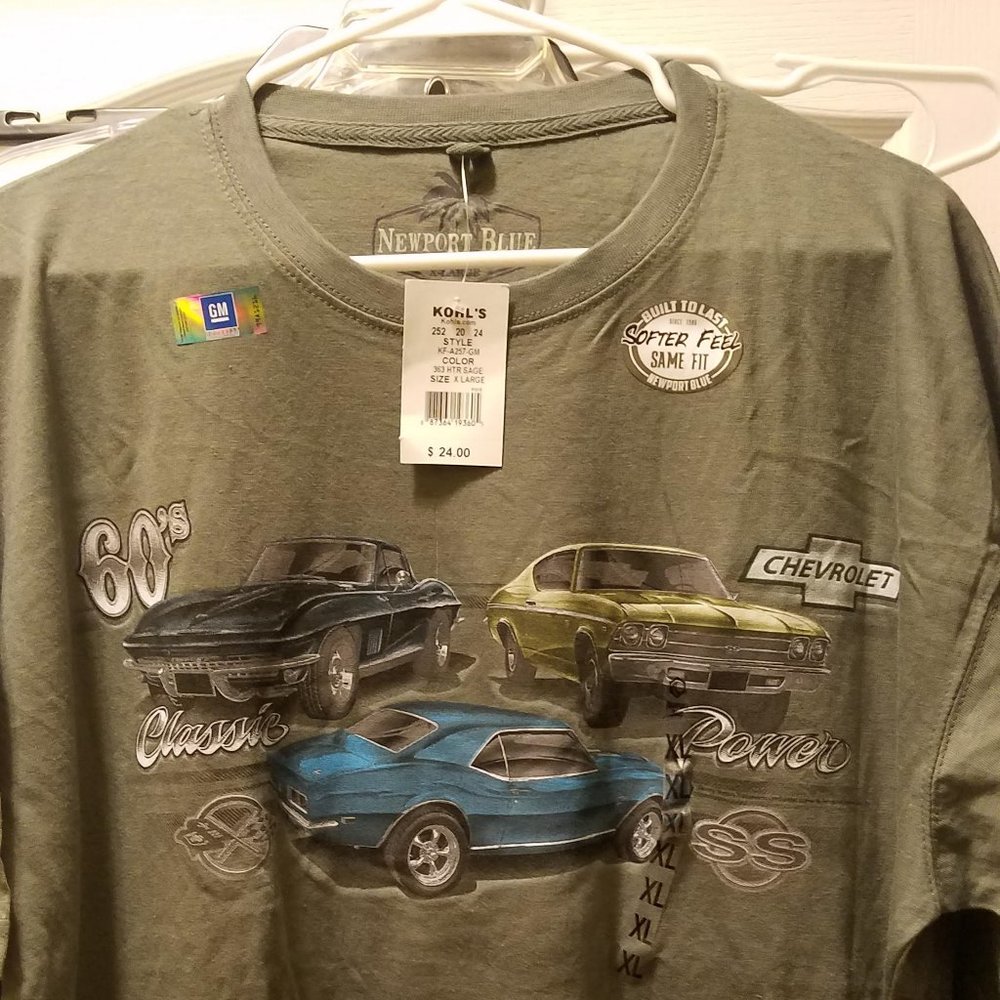 Men's tshirt depicting classic Chevy cars